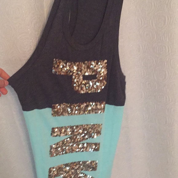 Pink brand tank top - Picture 1 of 4